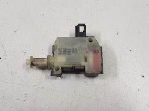 20514823 – 4B9962115B – Achterklep motor