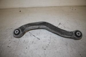 17813496 – 8K0505324H – Draagarm boven rechts-achter