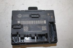 17830216 – 8K0959793P – Centrale Deurvergrendelings Module