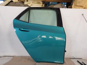 20646618 – 10A833056G – Portier 4Deurs rechts-achter