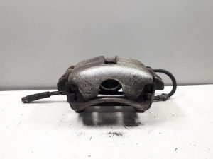 21882221 – 8V0615123D – Remklauw (Tang) links-voor