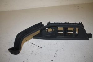 17809559 – 8W18671716PS – Handgreep