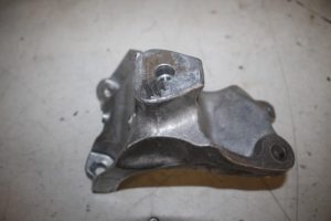 17810275 – 4H0199307AK – Motorsteun