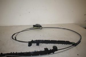 17806088 – 4G9863560A – Motor für Gepäckabdeckung rechts