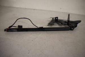 17804744 – 4G8827852F – Sluithulpmotor achterklep