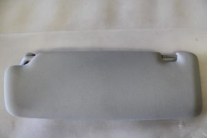 17793043 – 8P0857552A9V4 – Zonneklep