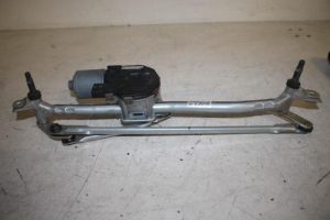 17808437 – 4H1955023C – Wiper motor + mechanism