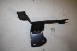 17828956 – 4M8807005A – Steun (diversen)