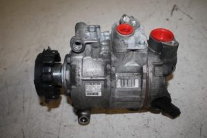 17814996 – 4G0260805D – Air conditioning pump