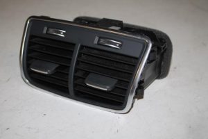 17830913 – 4G0819203C6PS – Luchtrooster achter