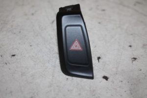 17825060 – 8K1941509BV10 – Paniekverlichtings Schakelaar