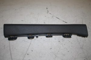 17810494 – 4G88682034PK – A-stijl Afdekkap links