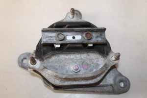 17793627 – 8K0399115BK – Getriebe Halterung