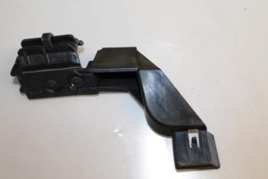 17792729 – 8K5807890A – Bumpersteun rechts-achter