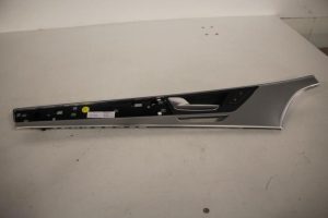 17802810 – 4H0867101QGN6 – Portiergreep 4Deurs links-voor