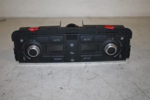 17813325 – 4E0820043F5PR – Climatronic Panel