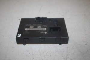 17811229 – 4H0959860A – Computer stoel