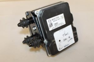 17792098 – 8K9614517AF – ABS Pomp