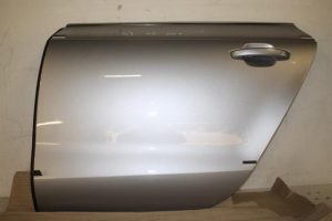 17816070 – 4G8833051A – Portier 4Deurs links-achter