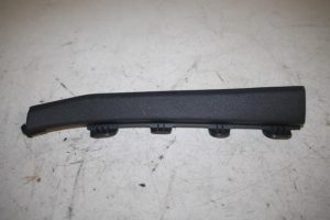 17806020 – 4G08682044PK – A-stijl Afdekkap rechts