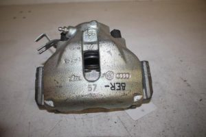 17806782 – 8E0615123A – Remklauw (Tang) links-voor