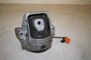 17822366 – 8K0199381NE – Engine mount