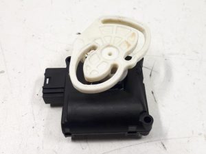 20512778 – 4E0820511 – Heater valve motor