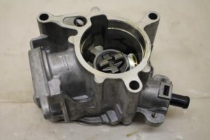 17799042 – 06J145100C – Vacuumpomp (Benzine)