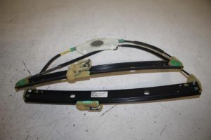 17808706 – 4H0839462B – Rear door window mechanism 4-door, right