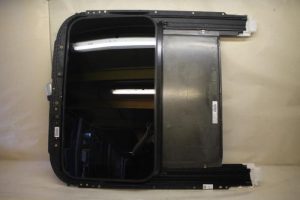 17801761 – 4G8877049A – Schuifdak