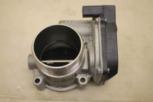 17799039 – 06F133062J – Gasklephuis