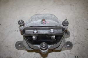 17823366 – 8K0399151CN – Getriebe Halterung