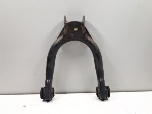 18050510 – 8E0505323D – Draagarm boven links-achter
