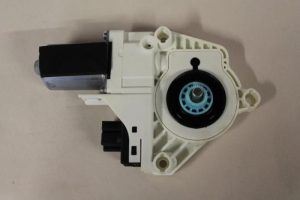 17789228 – 8T0959802A – Door window motor