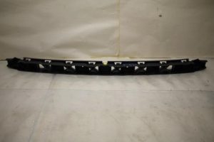 17797726 – 4G5807458A – Stoßstangenstütze mitte hinten