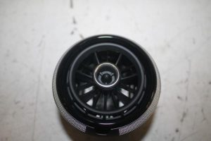 17809892 – 8V0820901A6PS – Luftgitter Armaturenbrett