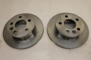 17795110 – 701615301C – Bremsscheibe vorne