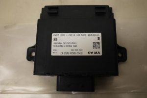 17796969 – 8K0959663C – Spannungsstabilisator