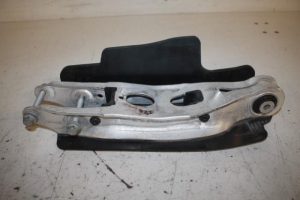 17815760 – 8W0505311E – Draagarm onder links-achter