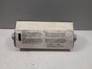 22287729 – 8D0880201J – Airbag rechts (Dashboard)