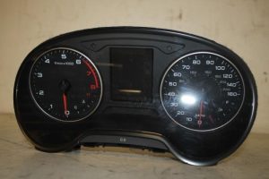 17815975 – 8V0920960H – Instrumentenbrett