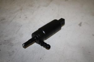 17823189 – 3B0955681 – Windscreen washer pump