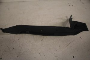 17808409 – 4H0821112C – Schmutzfänger Leiste
