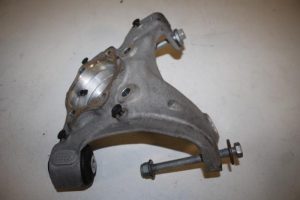 17817503 – 4F0505433H – Fusee links-achter