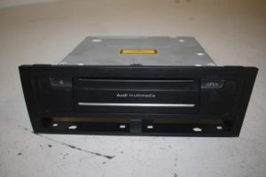 17806636 – 8T2035670A – Multi-media control unit