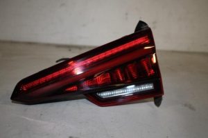 17818401 – 8W5945094B – Taillight, right