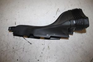17812164 – 4G0129624L – Air intake hose