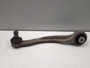 20410552 – 4M0407509B – Draagarm boven links-achter