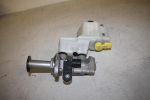 17820733 – 8V2611021B – Hauptbremszylinder