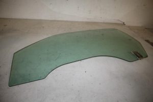 17821690 – 8H0845201 – Portierruit 2Deurs links